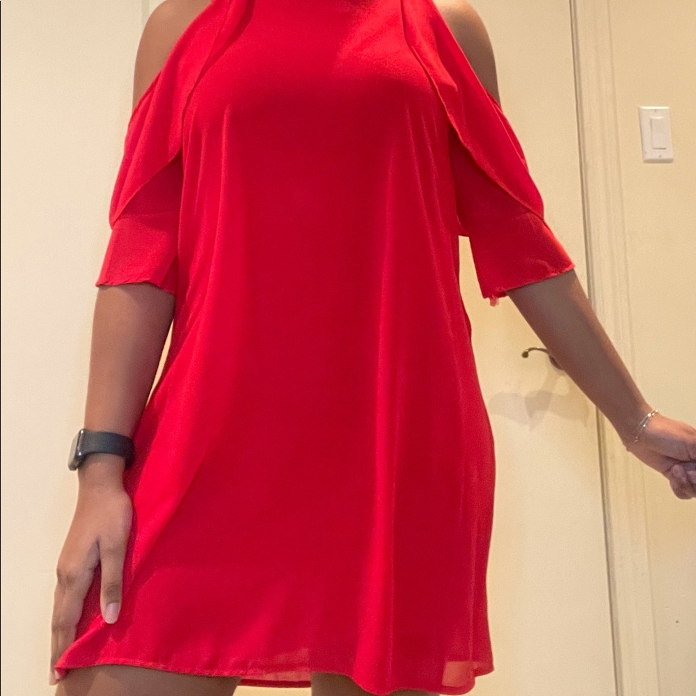 RED DRESS - Picture 3 of 3